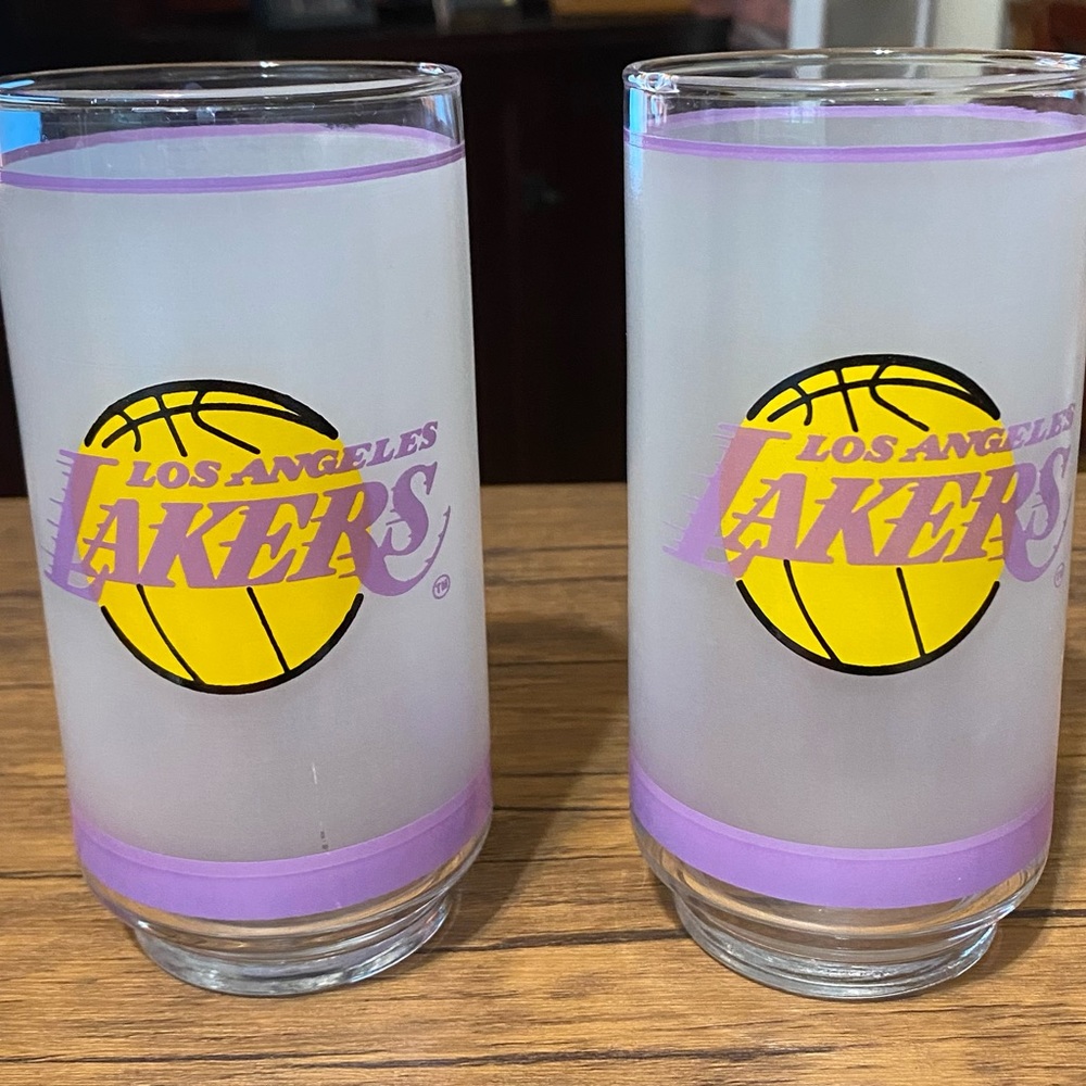 2 Vintage Mobil Gas LA Lakers NBA Libby Frosted Glass Tumbler Licensed 1980s